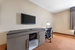 Best Western Plus Kendall Hotel & Suites