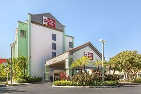Best Western Plus Kendall Hotel & Suites