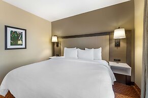 Best Western Plus Kendall Hotel & Suites