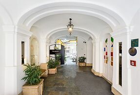 Boutique Hotel Dom - Rooms & Suites