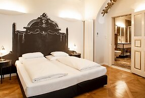 Boutique Hotel Dom - Rooms & Suites