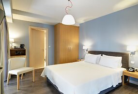 Phidias Piraeus Hotel