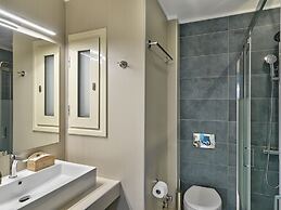 Phidias Piraeus Hotel