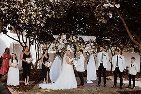 Pullman Magenta Shores Resort