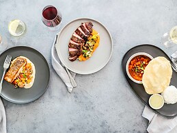 Pullman Magenta Shores Resort