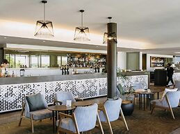 Pullman Magenta Shores Resort