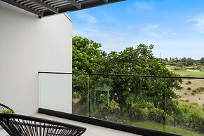 Pullman Magenta Shores Resort