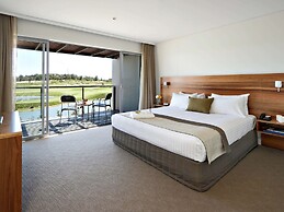 Pullman Magenta Shores Resort