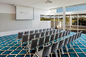 Pullman Magenta Shores Resort