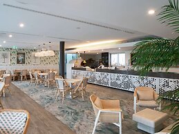 Pullman Magenta Shores Resort