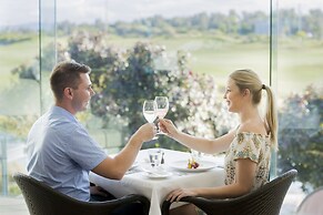 Pullman Magenta Shores Resort