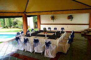 Hotel & Suites Villa del Sol