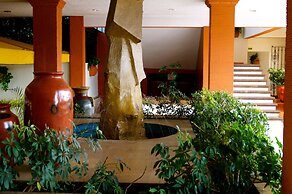 Hotel & Suites Villa del Sol