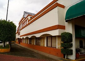 Hotel & Suites Villa del Sol