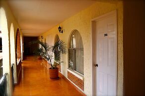 Hotel & Suites Villa del Sol