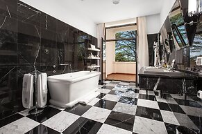 RODINA Grand Hotel And Spa