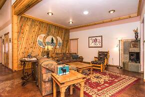 DiamondStone Guest Lodges