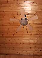 DiamondStone Guest Lodges