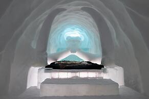 Ice Hotel