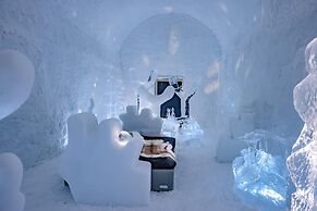 Ice Hotel