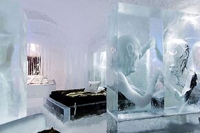 Ice Hotel