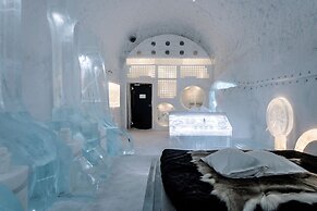 Ice Hotel