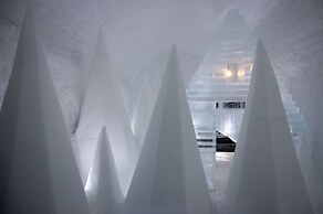 Ice Hotel