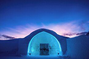 Ice Hotel