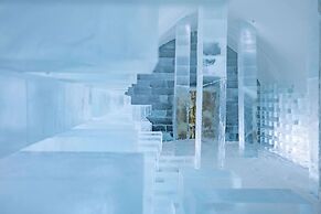 Ice Hotel