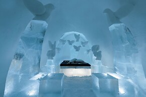 Ice Hotel