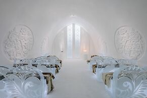 Ice Hotel
