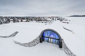 Ice Hotel