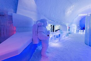 Ice Hotel