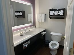 La Quinta Inn & Suites by Wyndham Lubbock North