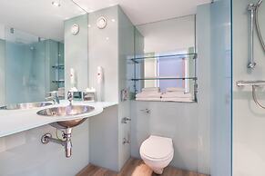 Holiday Inn Bournemouth by IHG