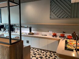 Holiday Inn Bournemouth by IHG