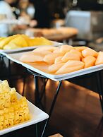 Bliston Suwan Park View