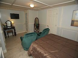 The Inns On Bellevue