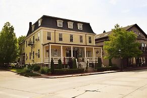 The Inns On Bellevue