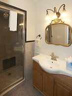 The Inns On Bellevue