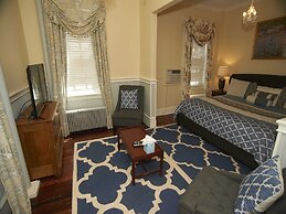 The Inns On Bellevue