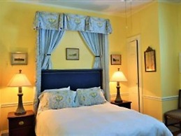 The Inns On Bellevue