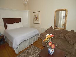 The Inns On Bellevue