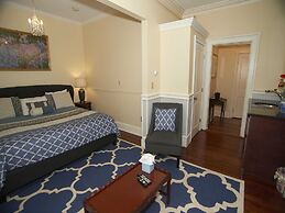 The Inns On Bellevue