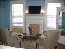 The Inns On Bellevue