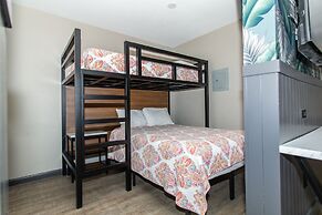 Magnolia Tree Hotel - Near Anaheim Convention Center