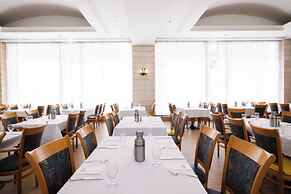 Grand Court Jerusalem