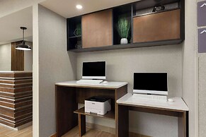 La Quinta Inn & Suites by Wyndham Santa Clarita - Valencia