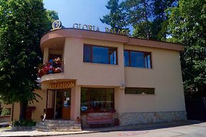 Holiday Village Diplomat - Gloria Palace