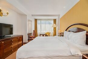 Aro Palace Hotel